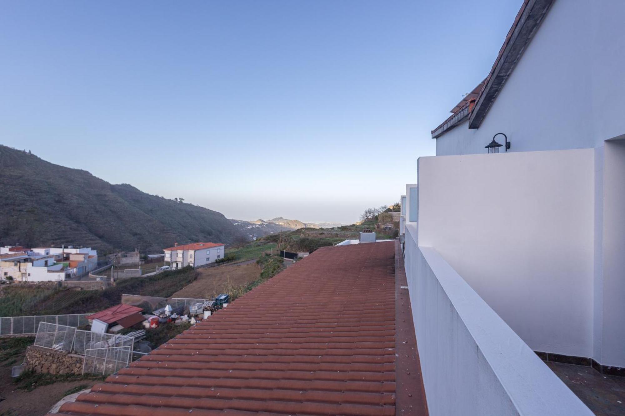 Balcon De La Mina Suites - Aircon And Terrace With Views Vega de San Mateo Exterior photo
